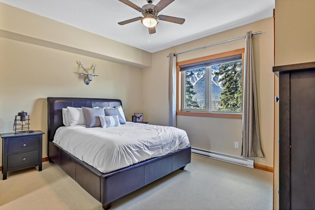 Ferienwohnung Spectacular Mountain View Corner Unit Pool Hot Tub Park Pass Canmore Exterior foto
