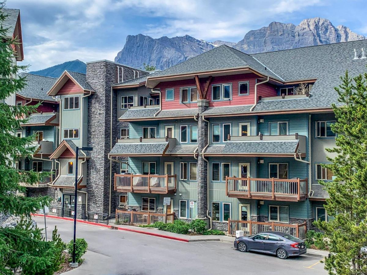 Ferienwohnung Spectacular Mountain View Corner Unit Pool Hot Tub Park Pass Canmore Exterior foto